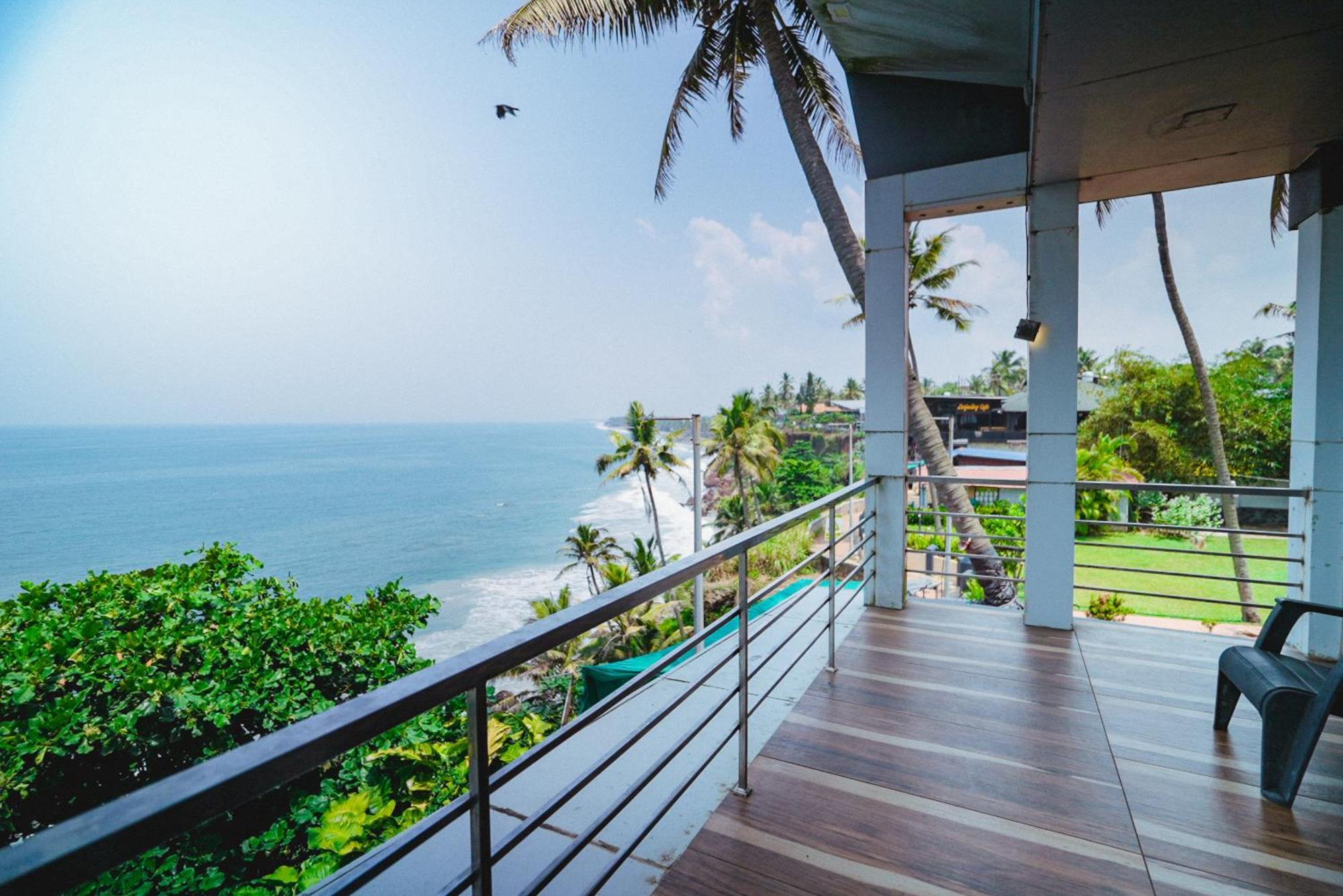 Clafouti Beach Resort - A Seafacing Resort Варкала Екстериор снимка